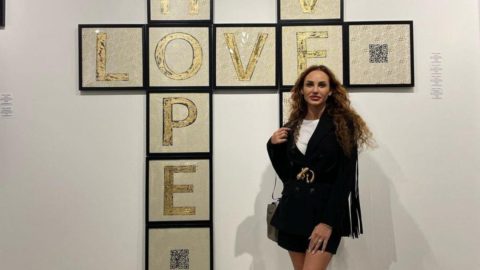 Narine Arakelian mette in vendita l’NFT dei suoi ovuli ad Art Miami